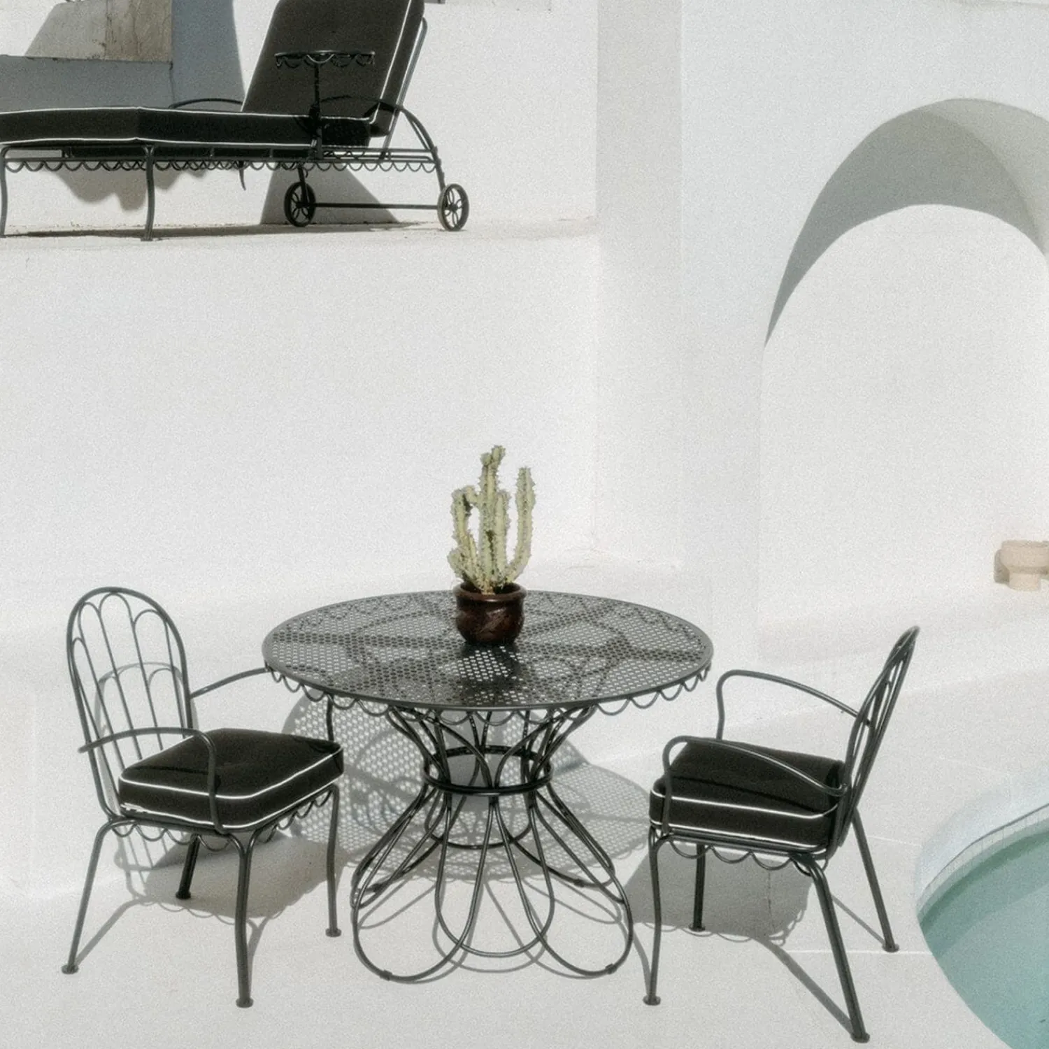The Al Fresco Dining Table - Vintage Black^Business & Pleasure Co. New