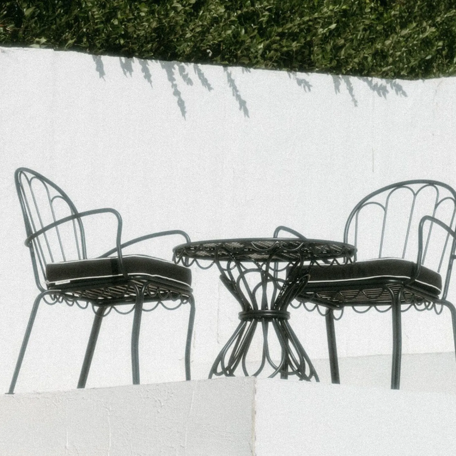 The Al Fresco Side Table - Vintage Black^Business & Pleasure Co. Hot