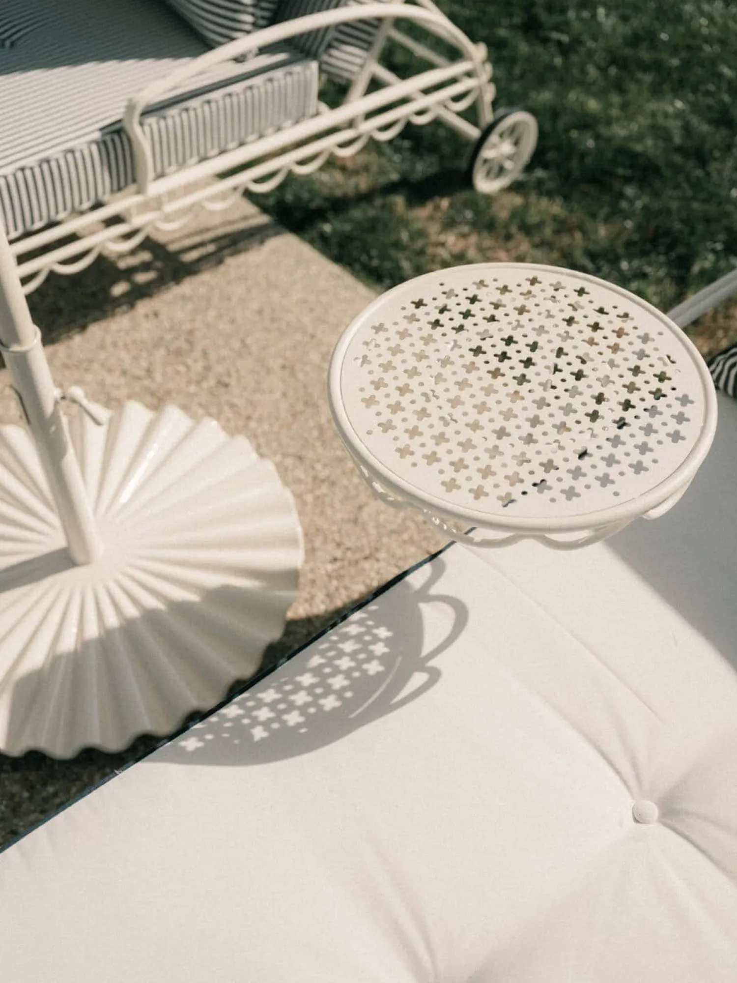 The Al Fresco Sun Lounger - Antique White^Business & Pleasure Co. New