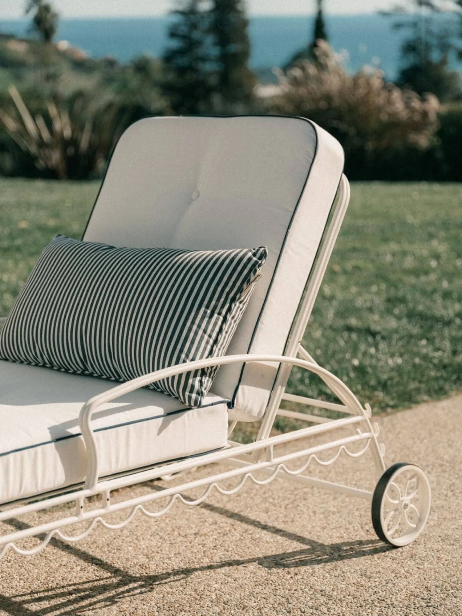 The Al Fresco Sun Lounger - Antique White^Business & Pleasure Co. New