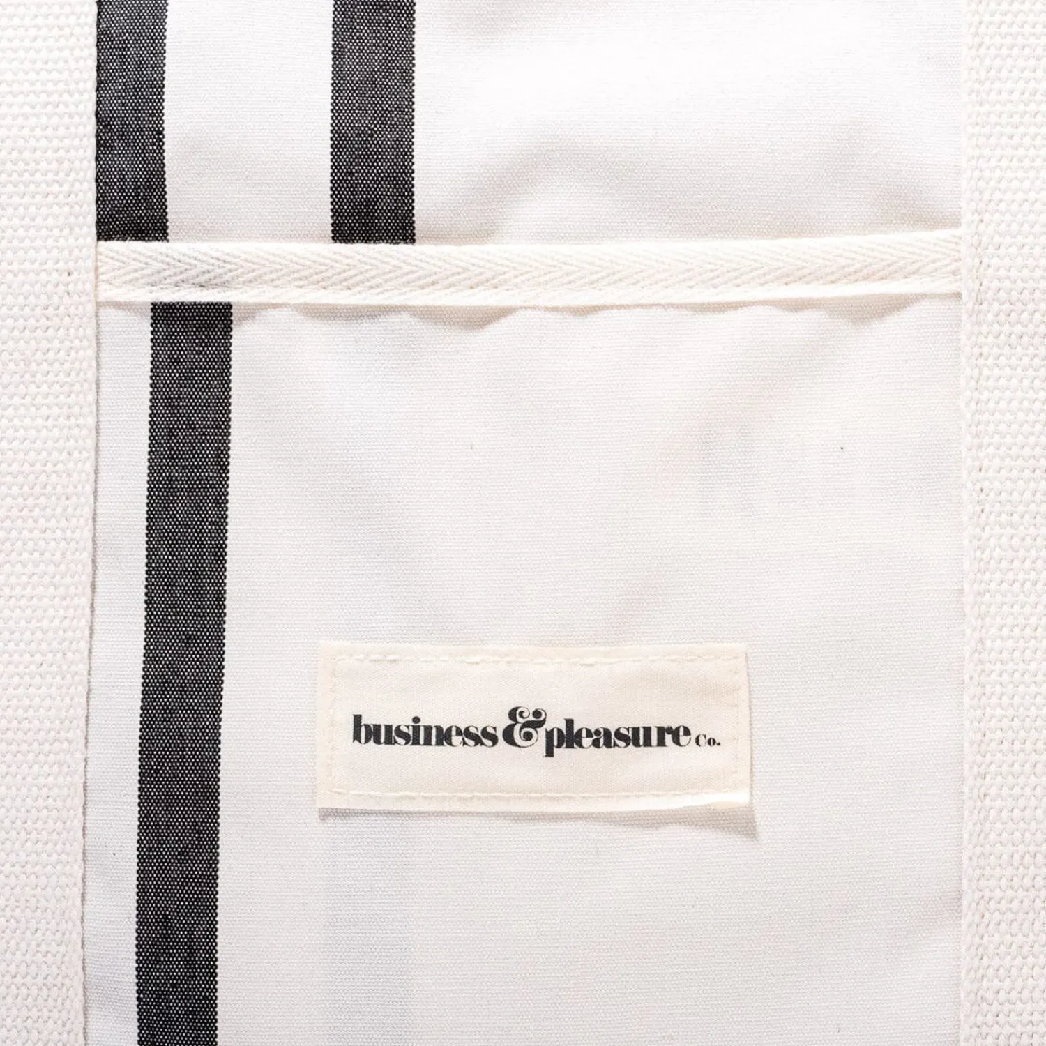 The Beach Bag - Malibu Black Stripe^Business & Pleasure Co. Outlet