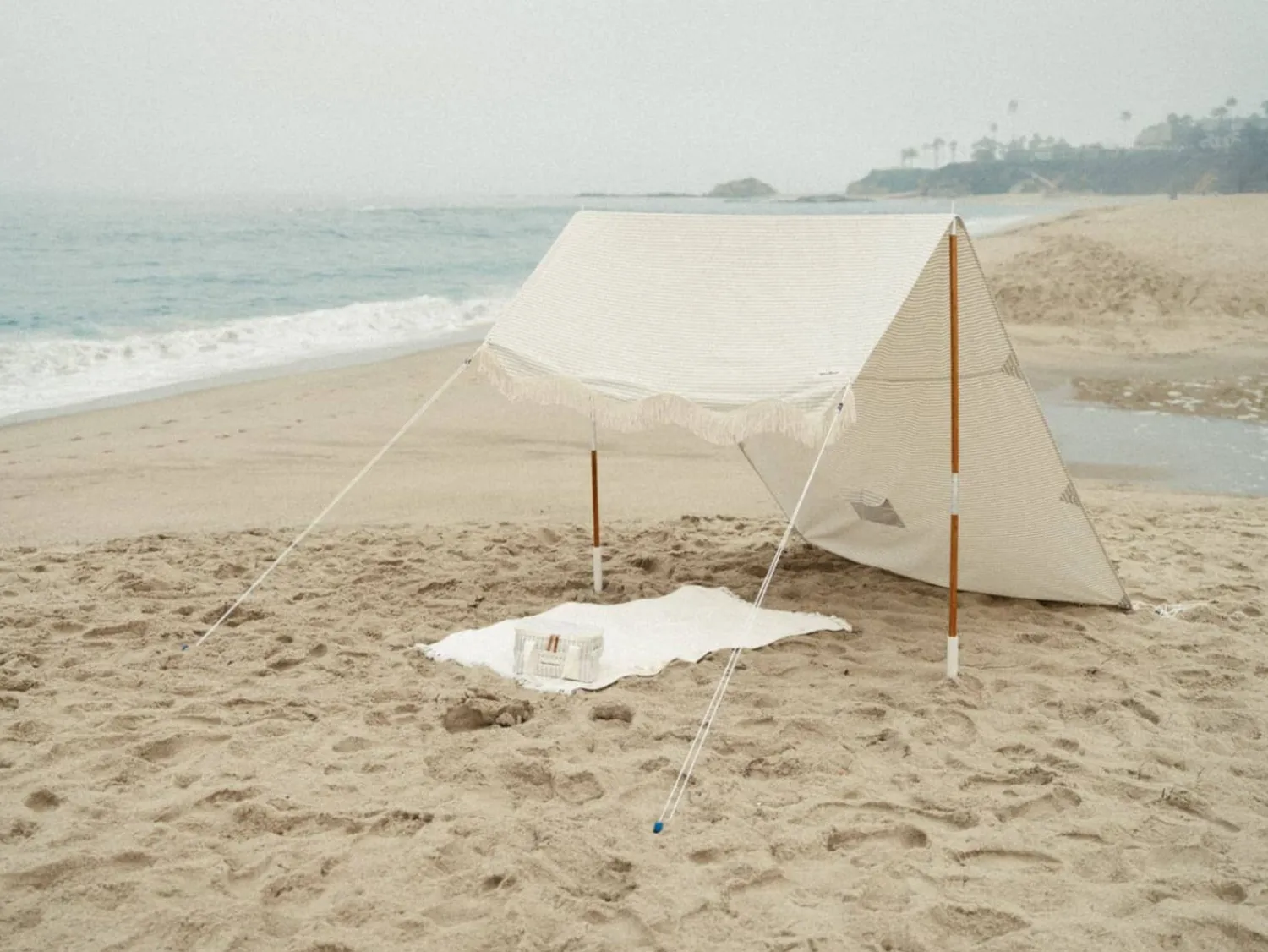 The Premium Beach Tent - Lauren'S Sage Stripe^Business & Pleasure Co. New