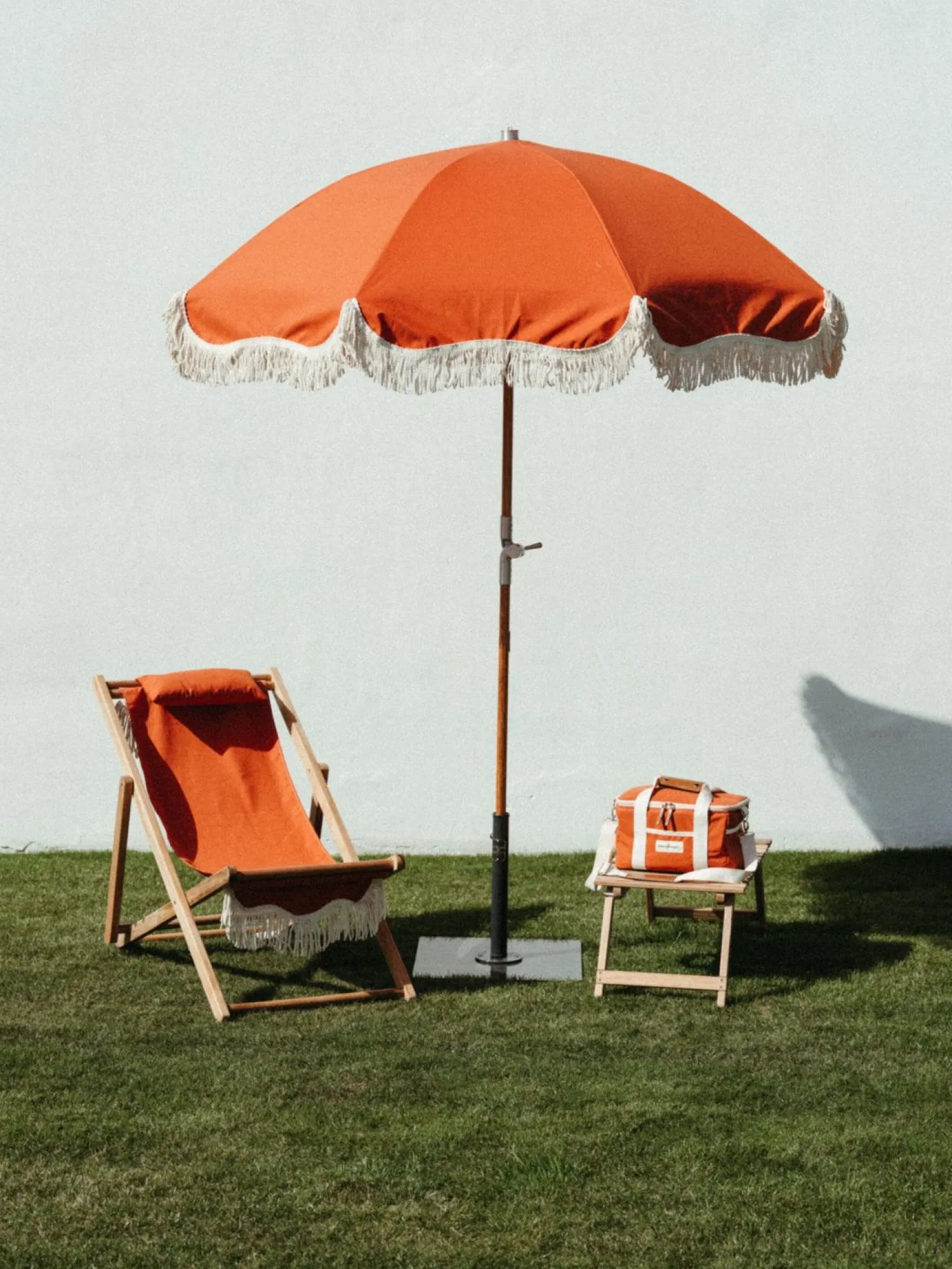 The Premium Beach Umbrella - Le Sirenuse^Business & Pleasure Co. Outlet