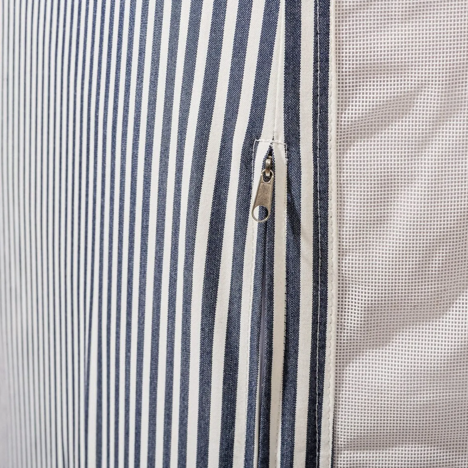 The Xl Pool Lounger - Laurens Navy Stripe^Business & Pleasure Co. Hot
